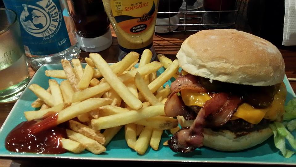 16473375_10155044903458885_781263364749207110_n