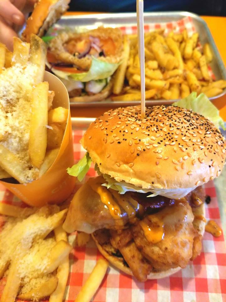 22851756_10155909347278885_3622124348567590605_n