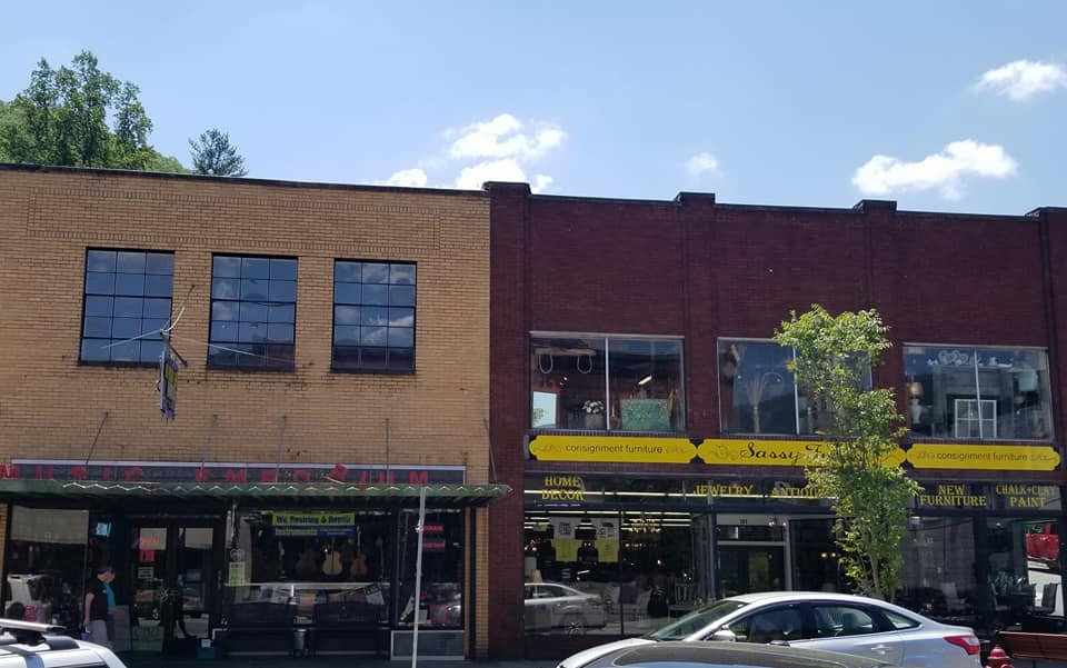 32332088_10156482338633885_5440017422633402368_n