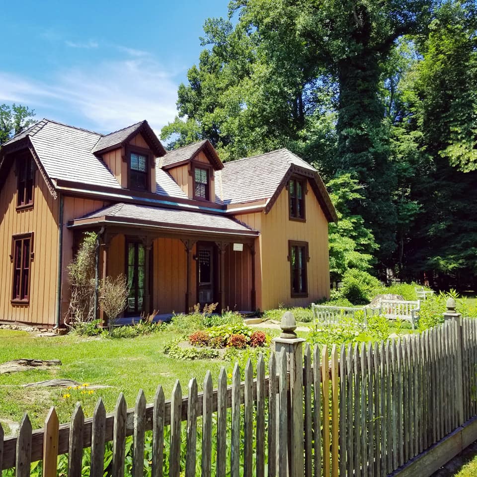 35461404_10156565430558885_671628779382112256_n