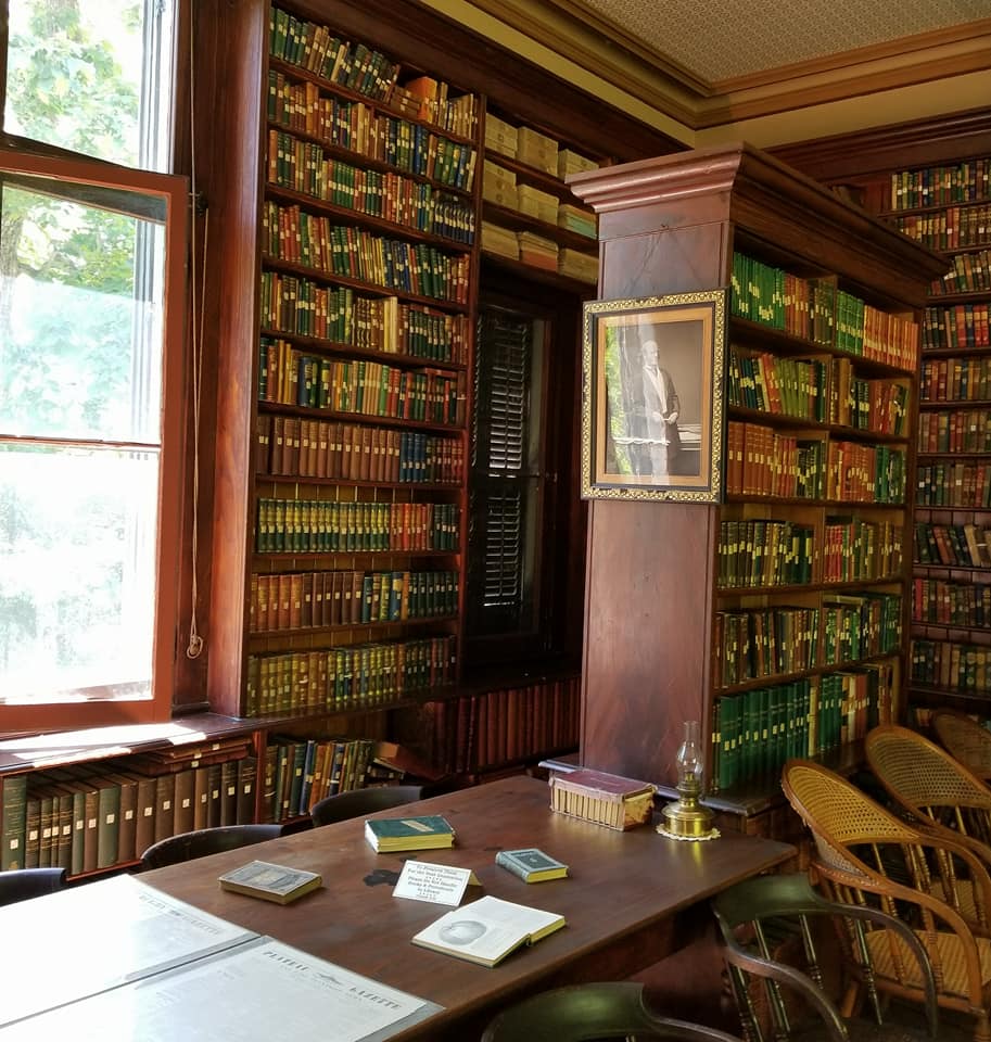 35497226_10156565431768885_1539916380306931712_n