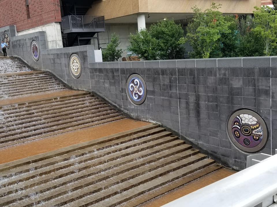 40615878_10156772708983885_6645498422021324800_n