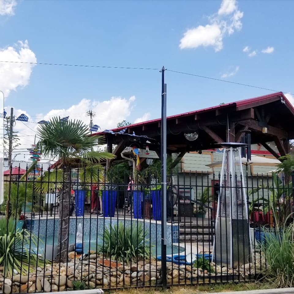 60716077_10157455143958885_202395828403306496_n