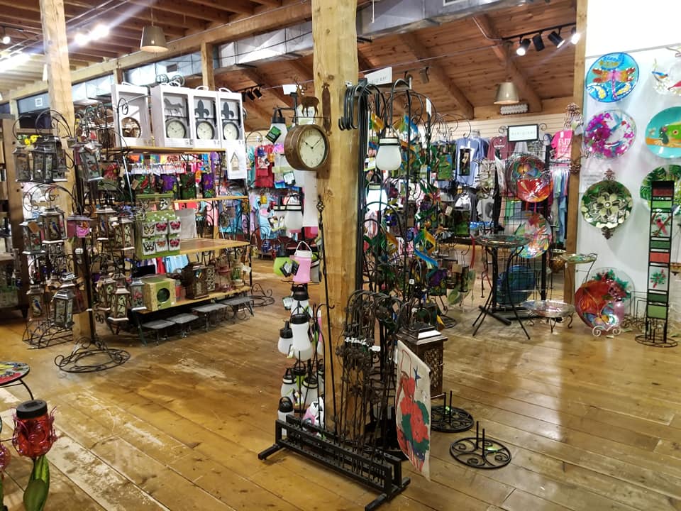 41408178_10156789133308885_8984601219888578560_n