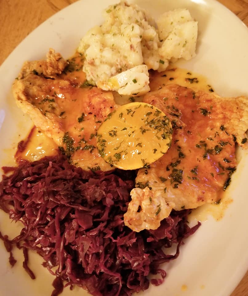 47395466_10157015598783885_6314623289817825280_n