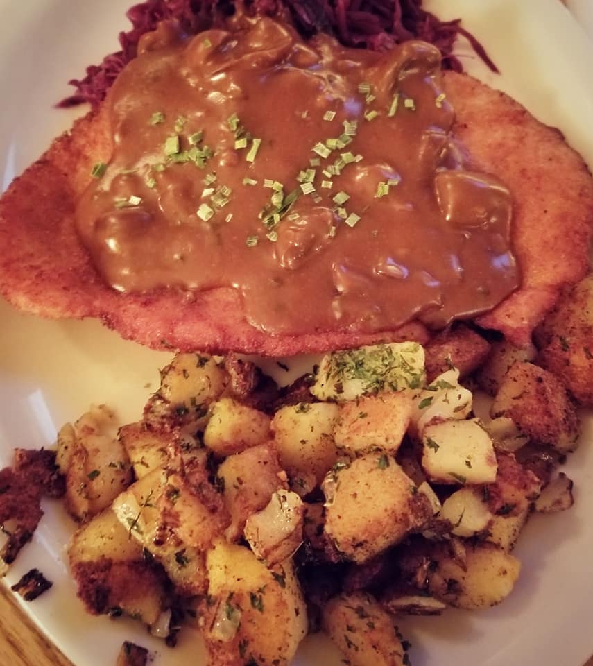 47577791_10157015598658885_1591480207179513856_n