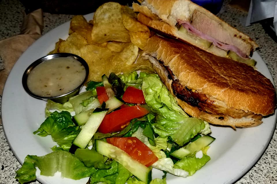 58939880_10157380854218885_4015919886344650752_n