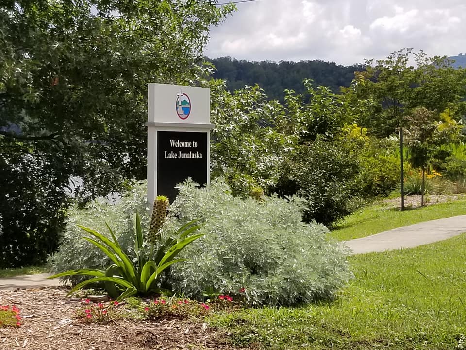 68843908_10157701107393885_502489514111926272_n