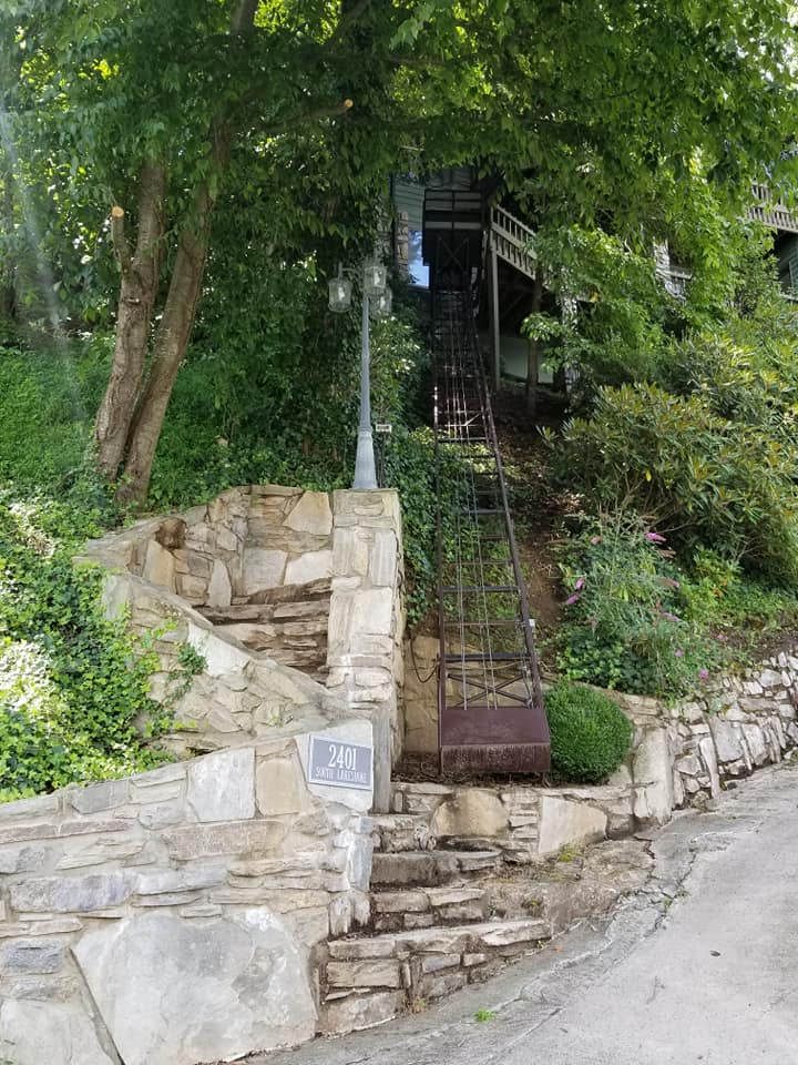 69294210_10157701115788885_8250571032461574144_n