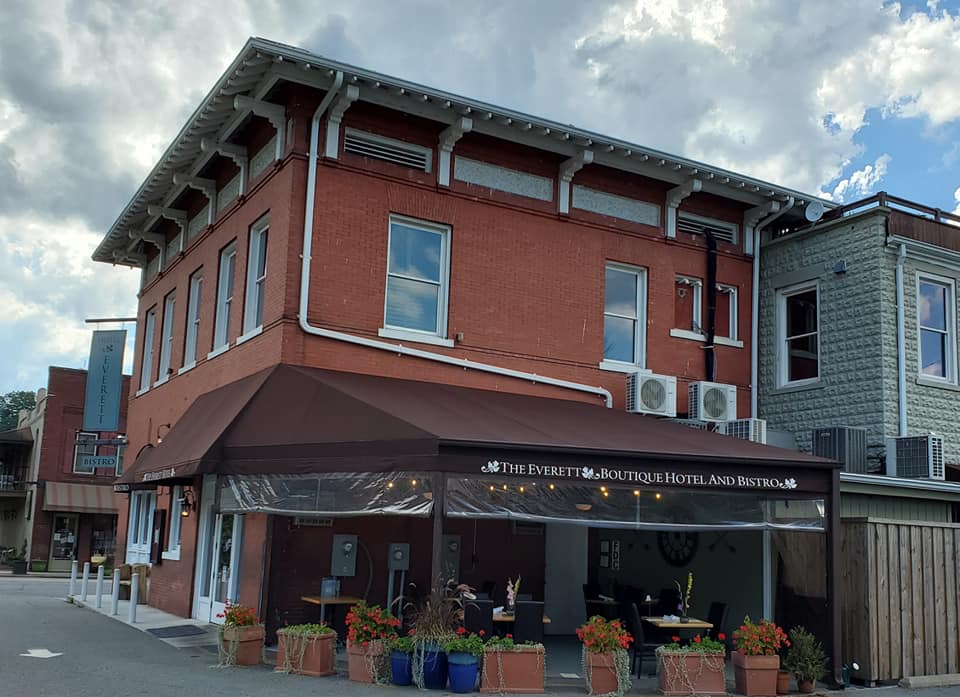 117420775_10158896736848885_7410951118113444915_n