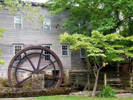 68792565_10157676788003885_6567391542640640000_n