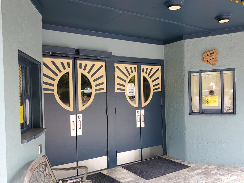 118924142_10158975746363885_7522020891199193554_n