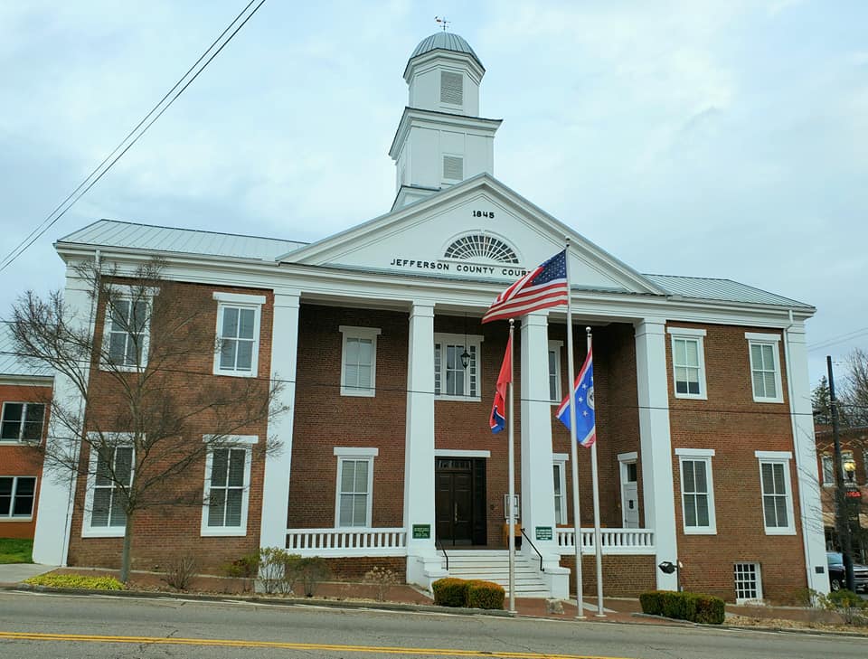Dandridge, TN: Wrestlers, War, & Baked&nbsp;Beans