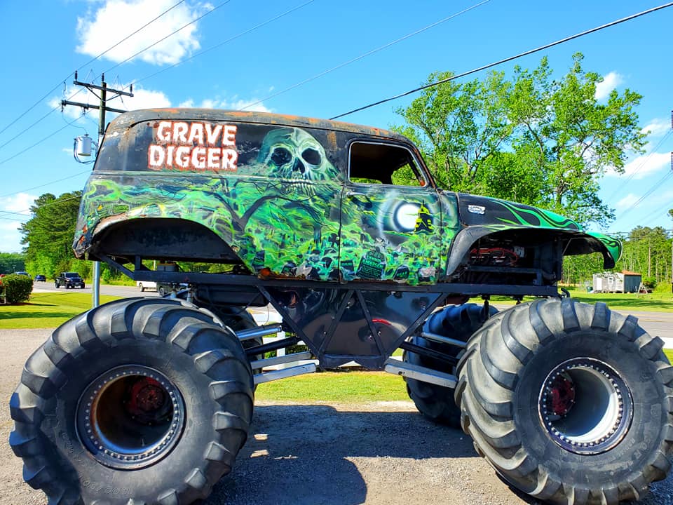 Grave Digger & Monster Jam Mania at Digger’s&nbsp;Dungeon