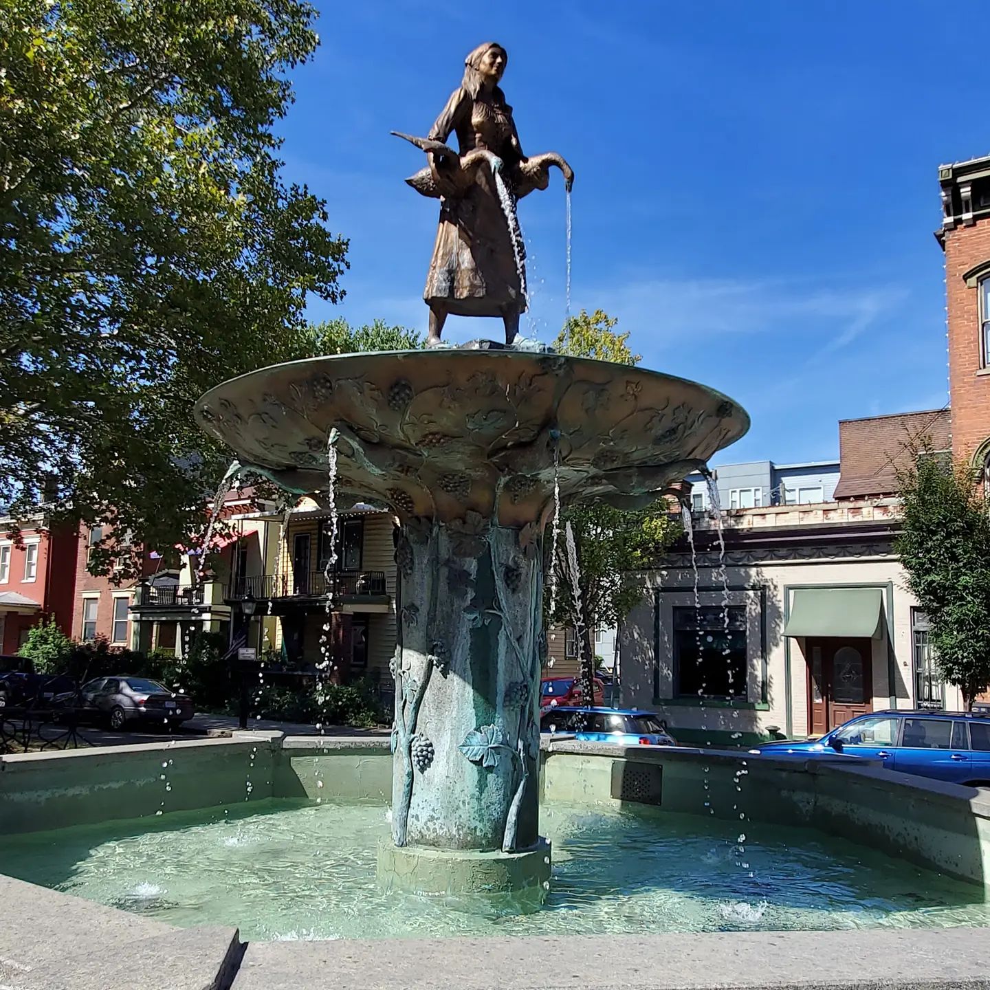 242618752_340650174504429_5321002108143966014_n