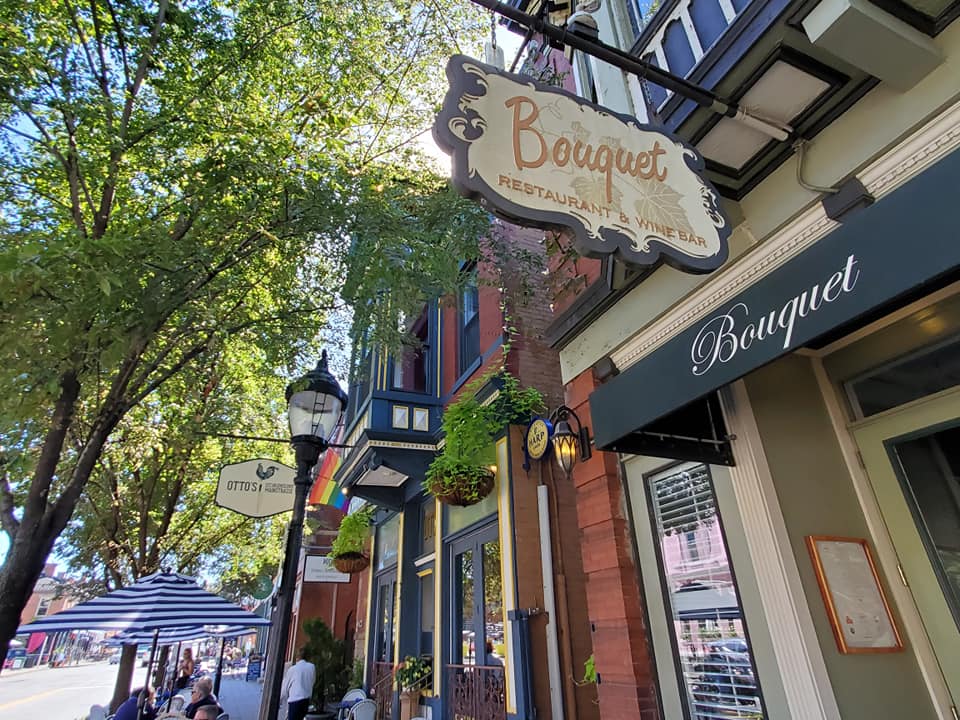 244036920_343262960909817_2405309988705097604_n