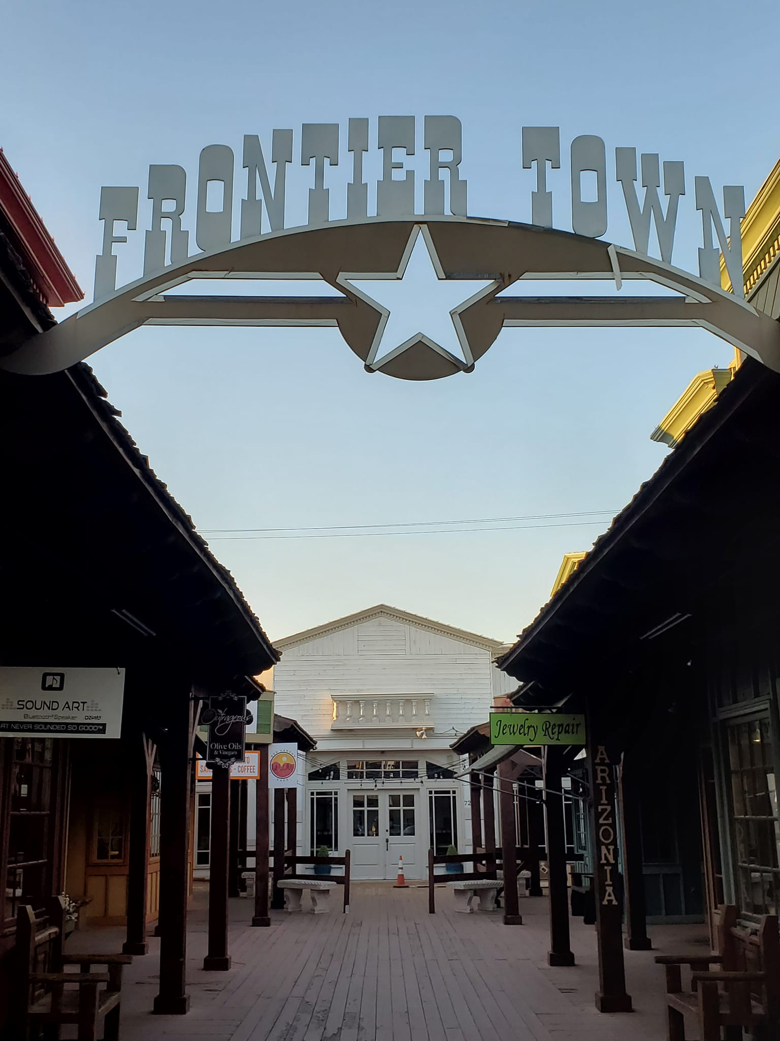 309386959_579372143965563_6031327850960708575_n