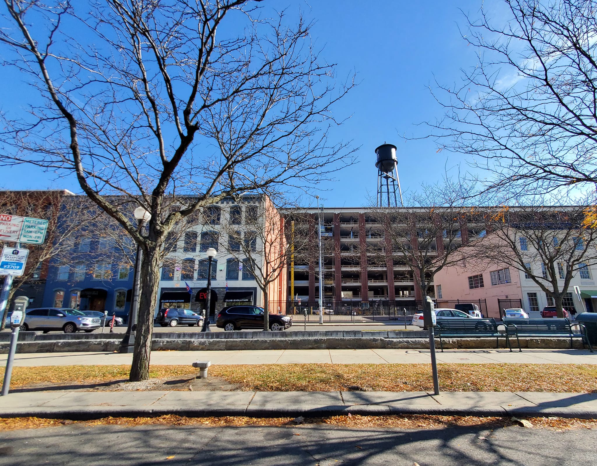 312910664_601379775098133_8270411115574420353_n