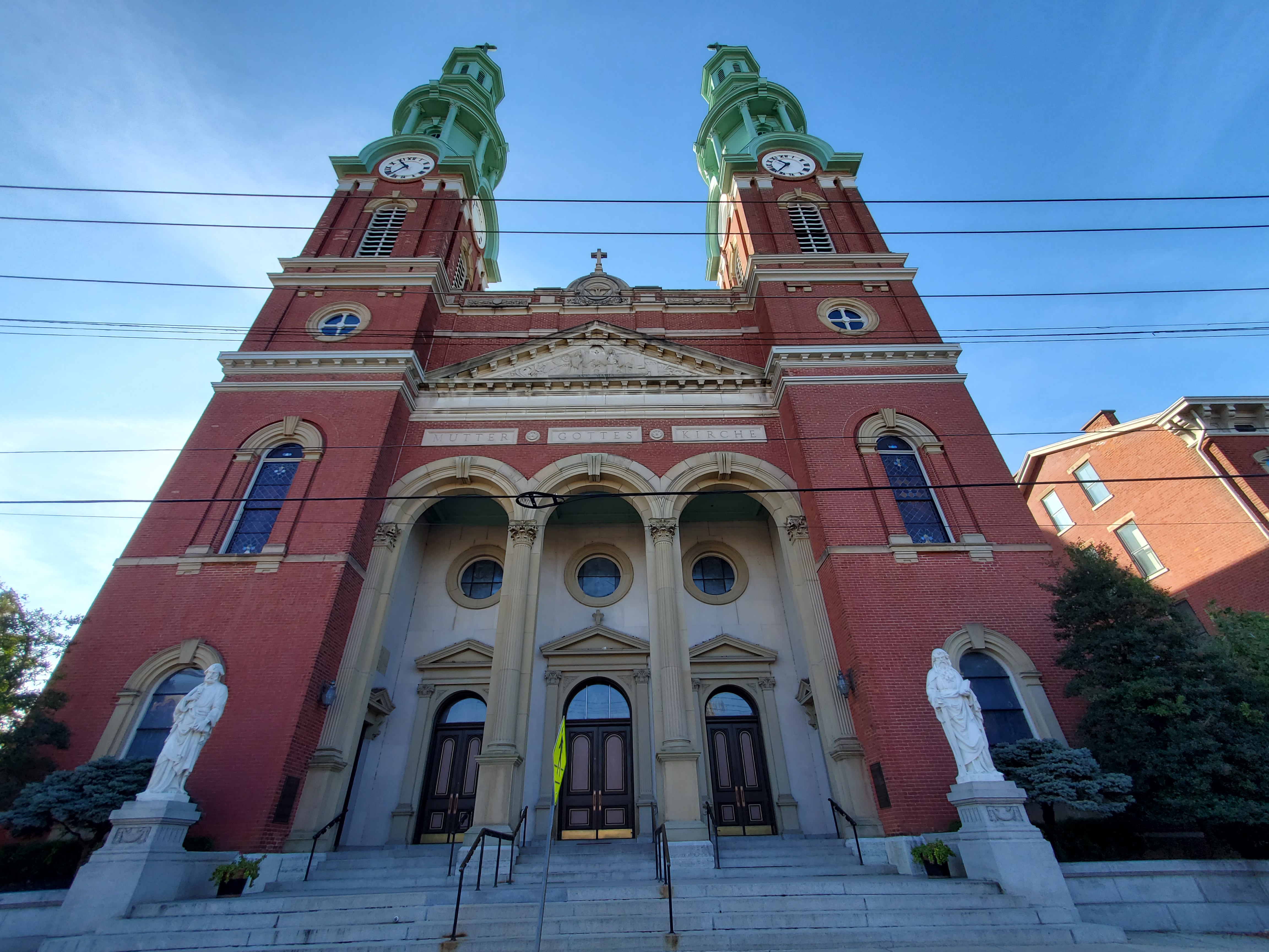 Covington’s Mutter Gottes & the Historic Linden Grove Cemetery