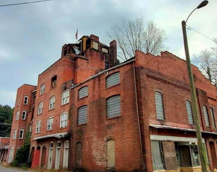 a339300224_1298125137436693_5110769675946166624_n