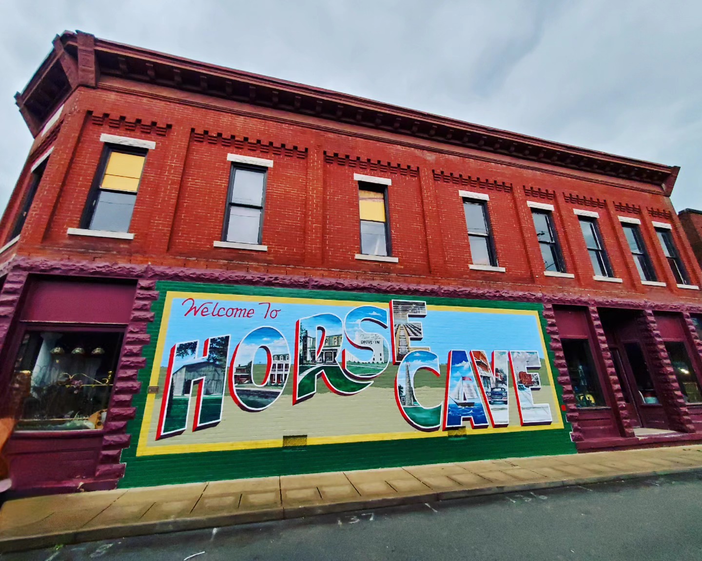 Horse Cave, Hidden River Cave, & the American Cave Museum
