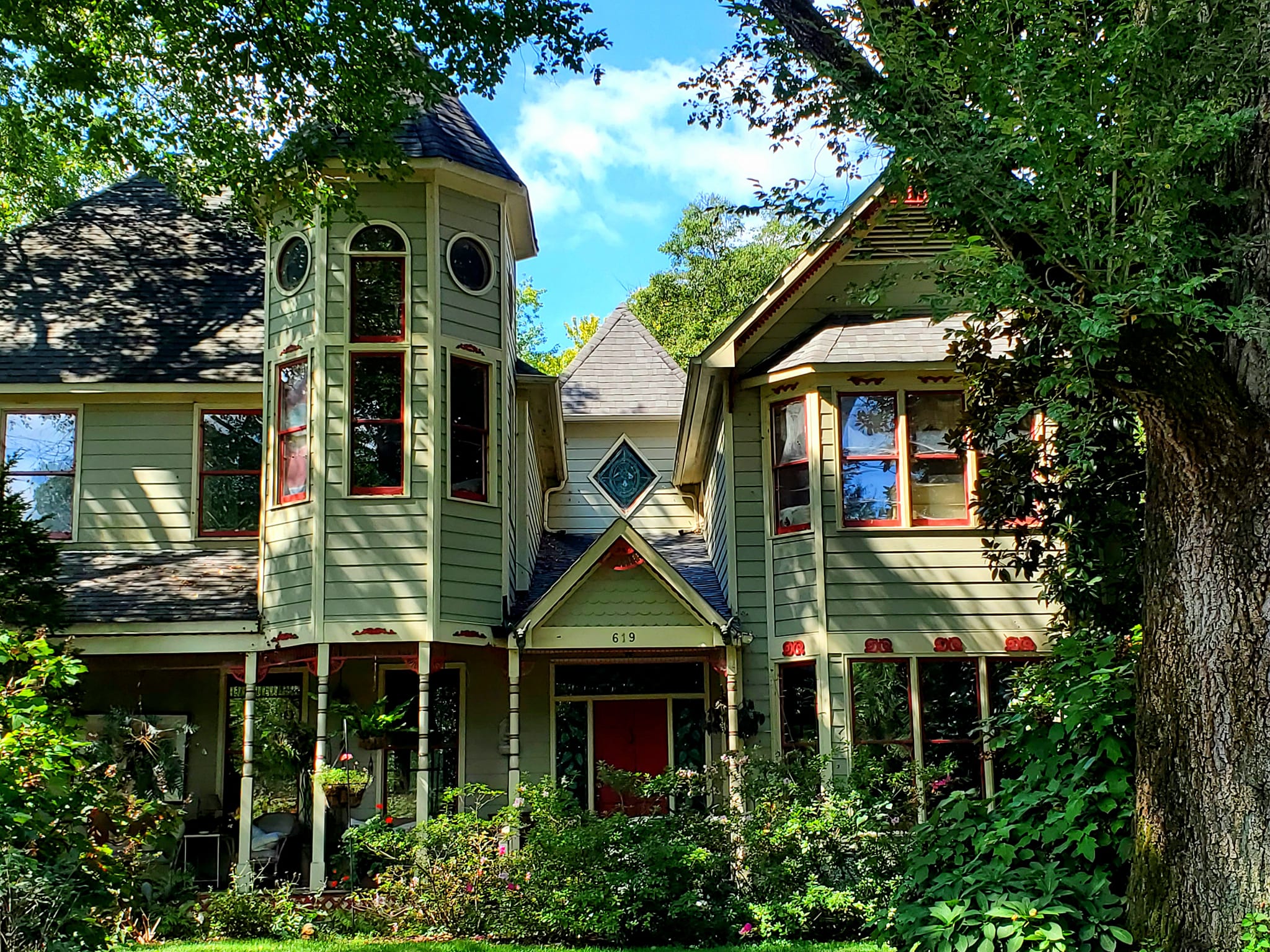 379452480_802079125028196_5615918361472338843_n