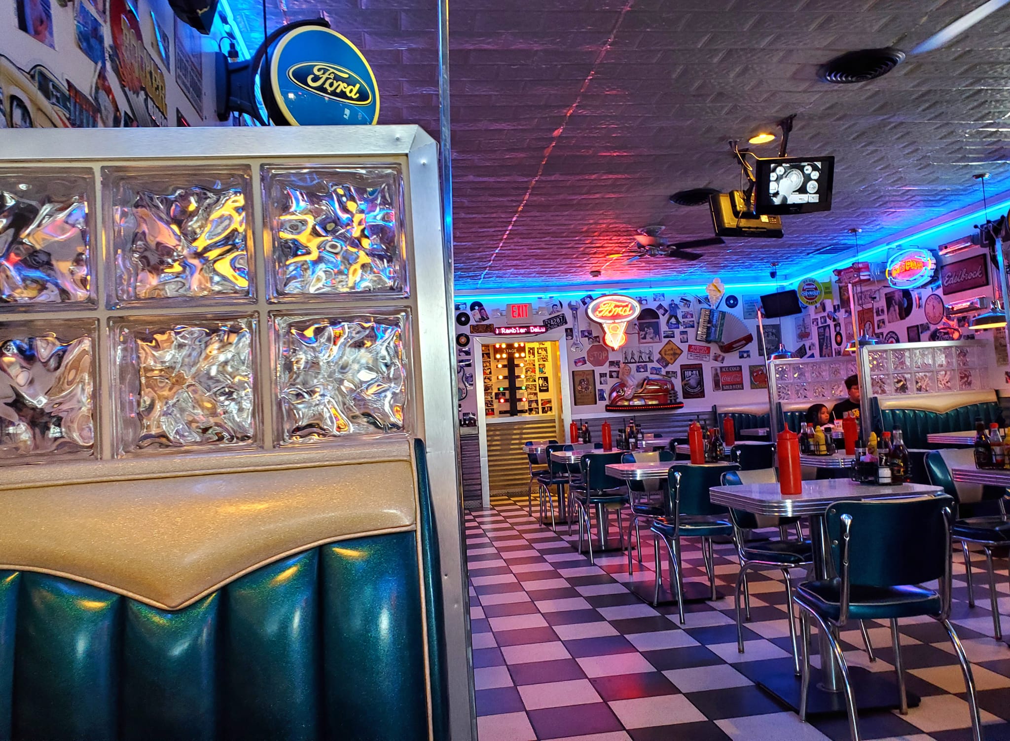 384449984_809299734306135_1217156910709805004_n