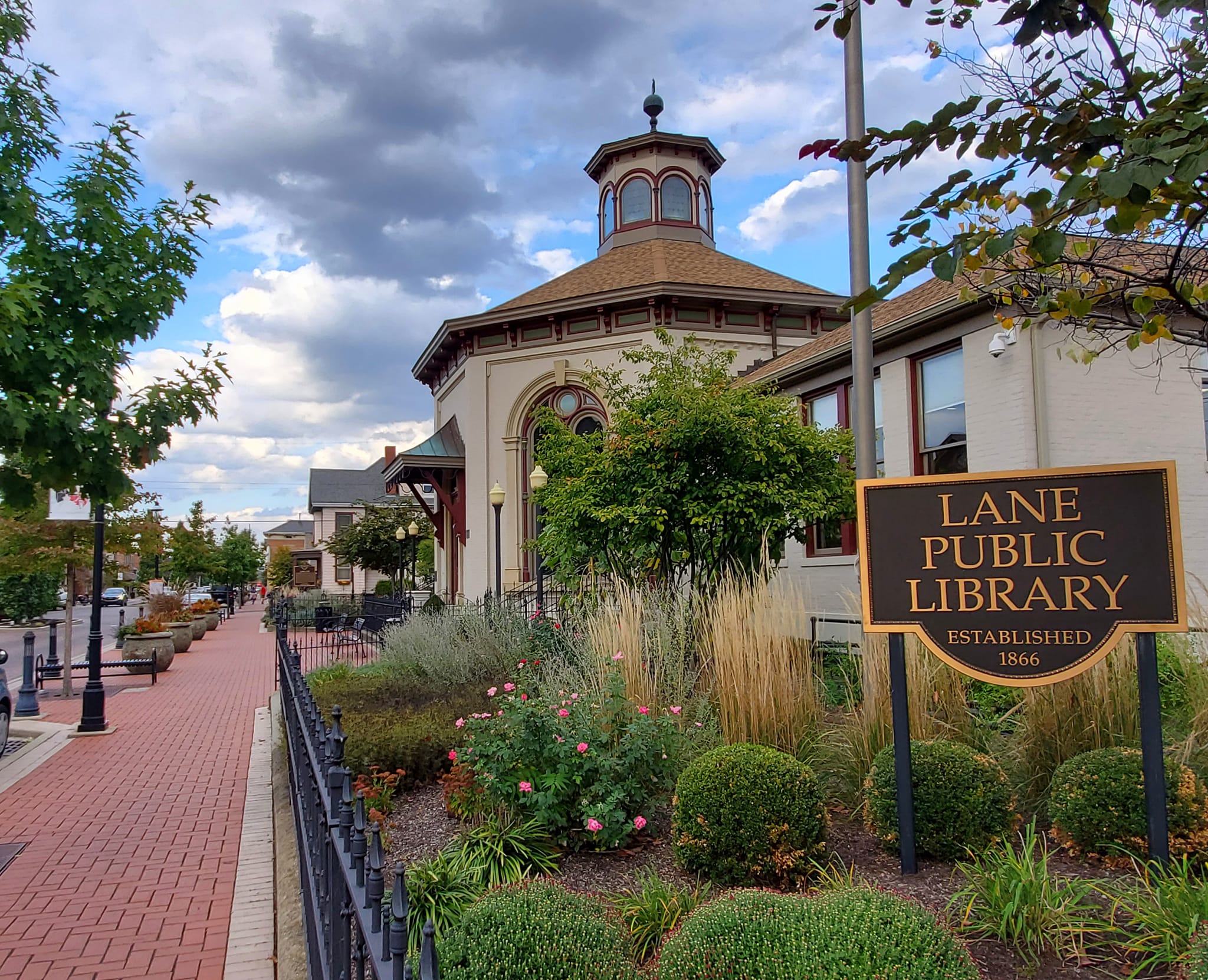 393123133_817326860170089_979862563167075229_n