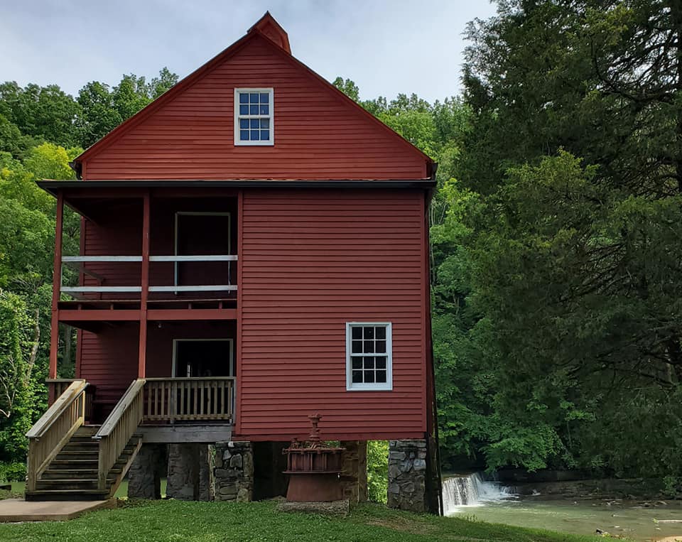 355698709_755148319721277_1573949057983369979_n